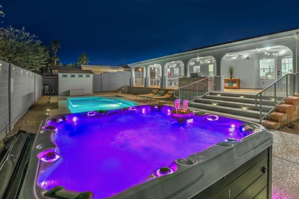 Cozy Desert Retreat - Pool, Spa, Views Henderson Esterno foto